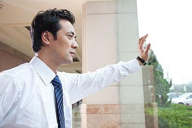 《失眠的羊与孤独的狼》与《失眠的羊与孤独的狼《外传》》中文版将于2024年正式发售！